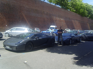 IO e tre Lambugini Sotto la fortezza